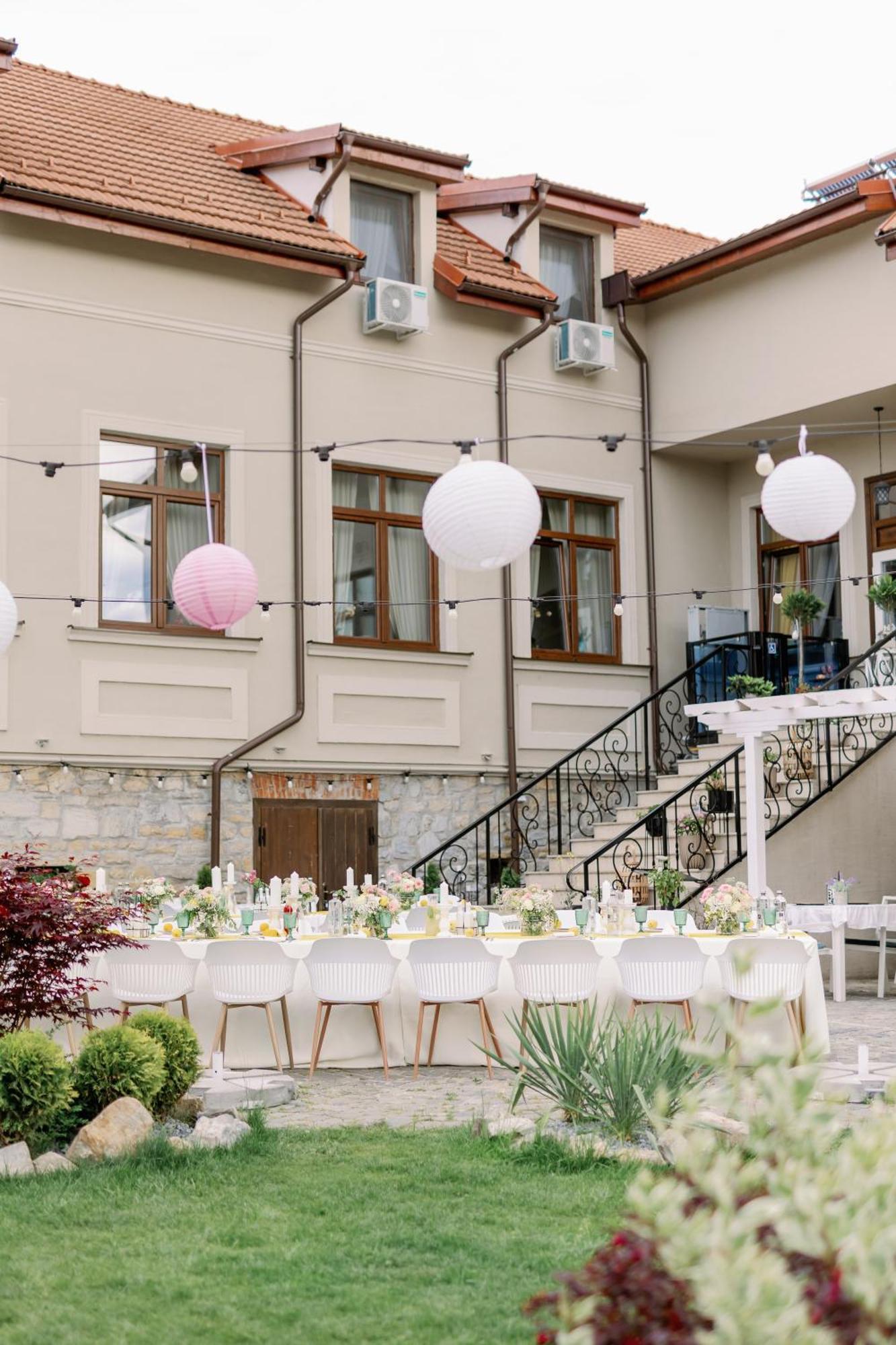 La Fontaine Hotel Hunedoara Exterior photo
